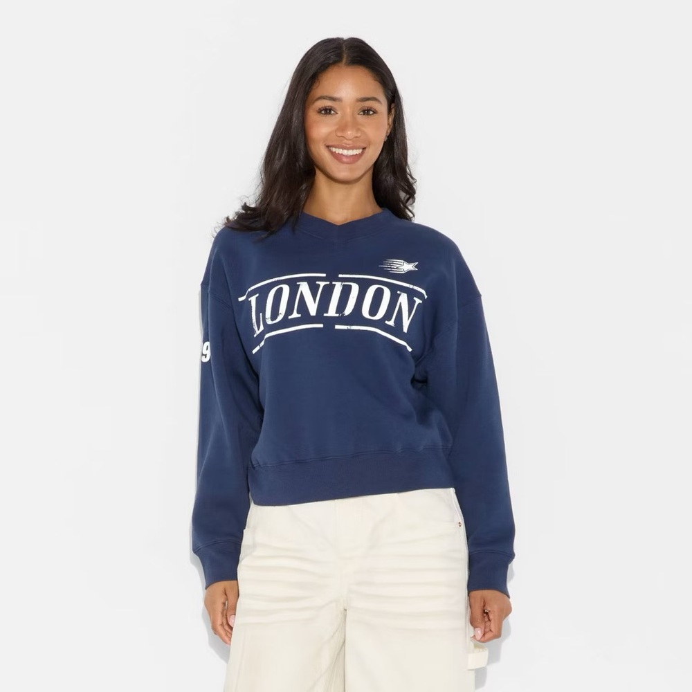 Wild Fable Women's Oversized Pullover Sweatshirt London Navy M